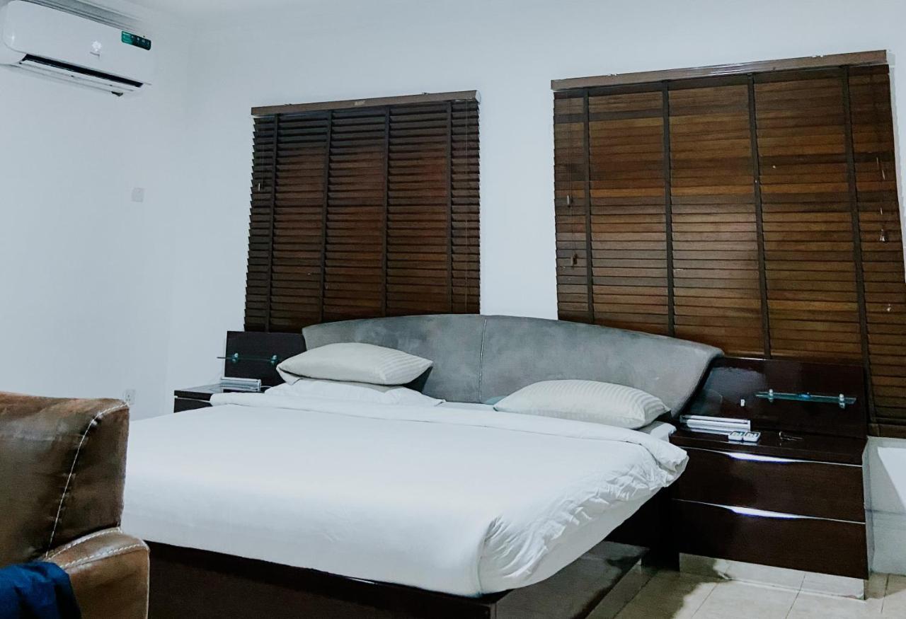 بورت هاركورت Taverna Lounge & Boutique Hotel المظهر الخارجي الصورة